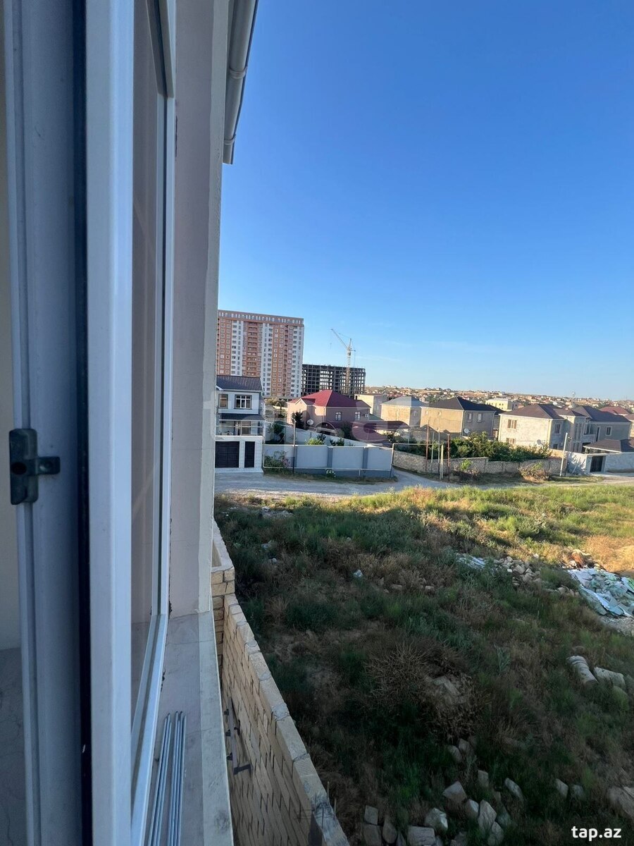 Villa, Saray qəs. (18)