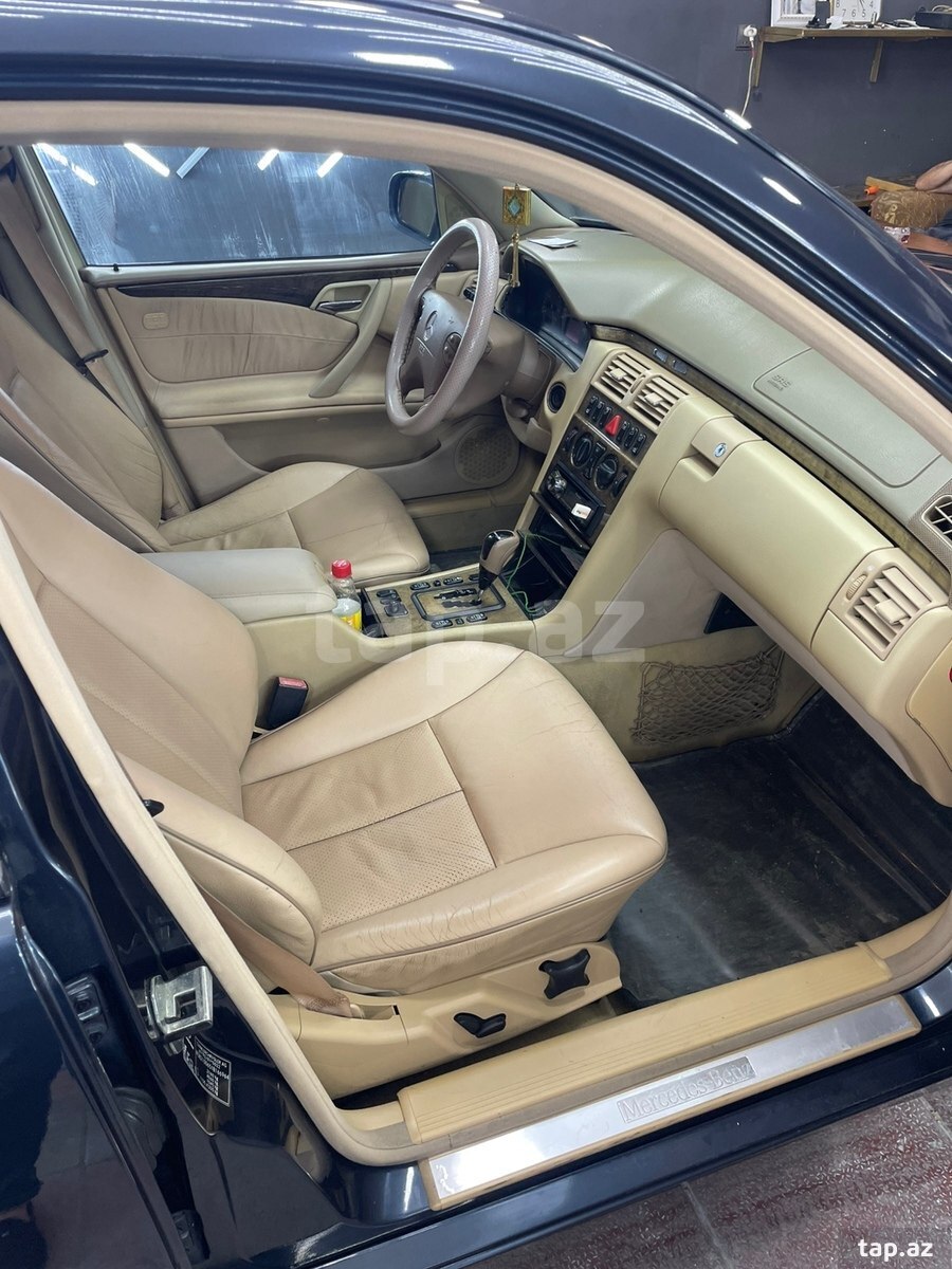 Mercedes E 320, 2000 il (7)