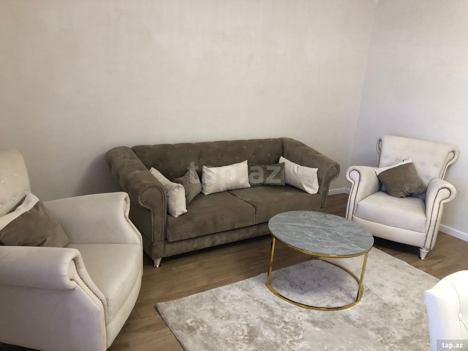Künc divan (2)