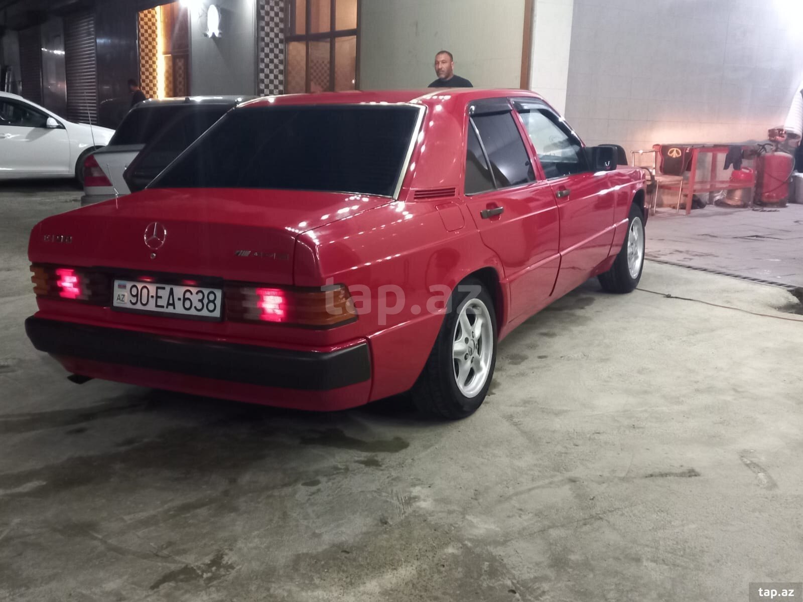 Mercedes 190, 1990 il (4)
