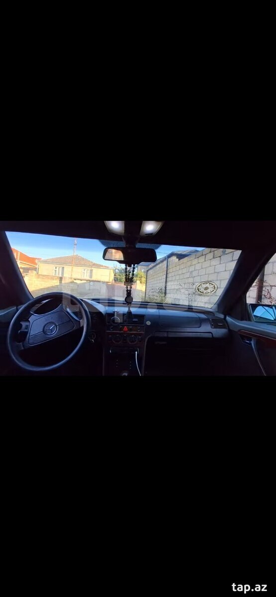 Mercedes C 280, 1995 il (7)