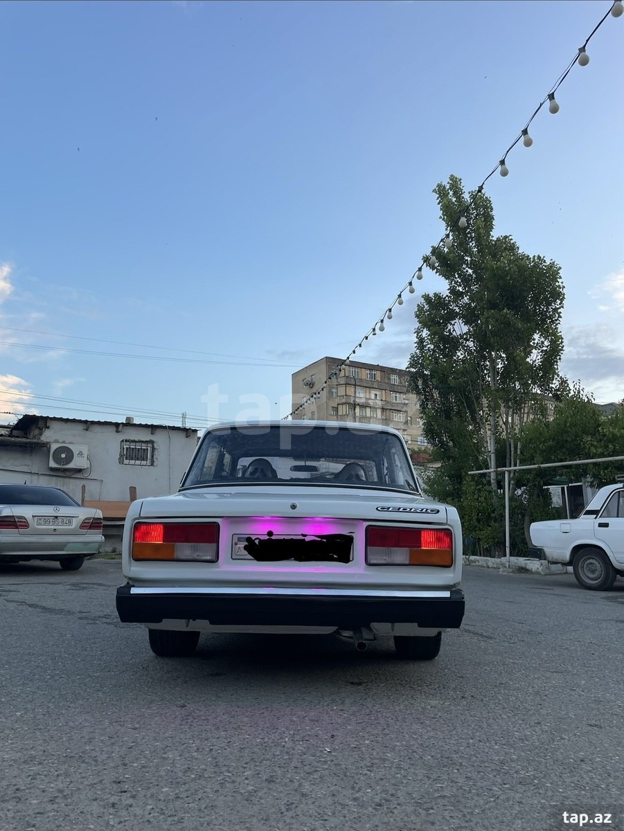 LADA (VAZ) 2107, 2010 il (3)