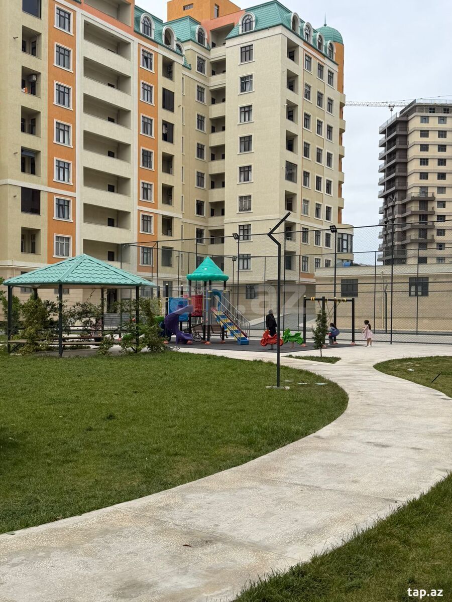 3-otaqlı yeni tikili, Sumqayıt ş. , 105 m² (3)