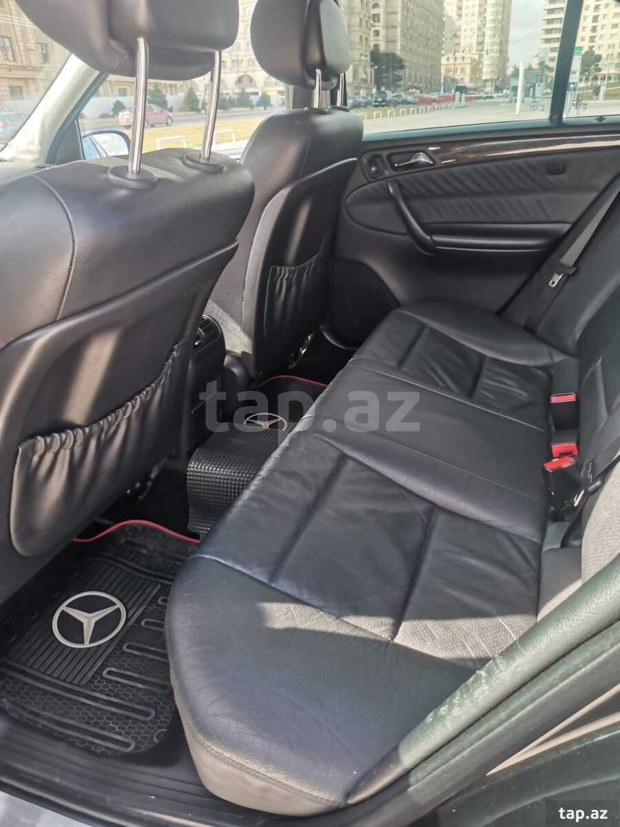Mercedes C 230, 2005 il (10)