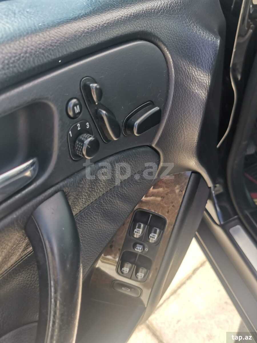 Mercedes C 230, 2005 il (9)