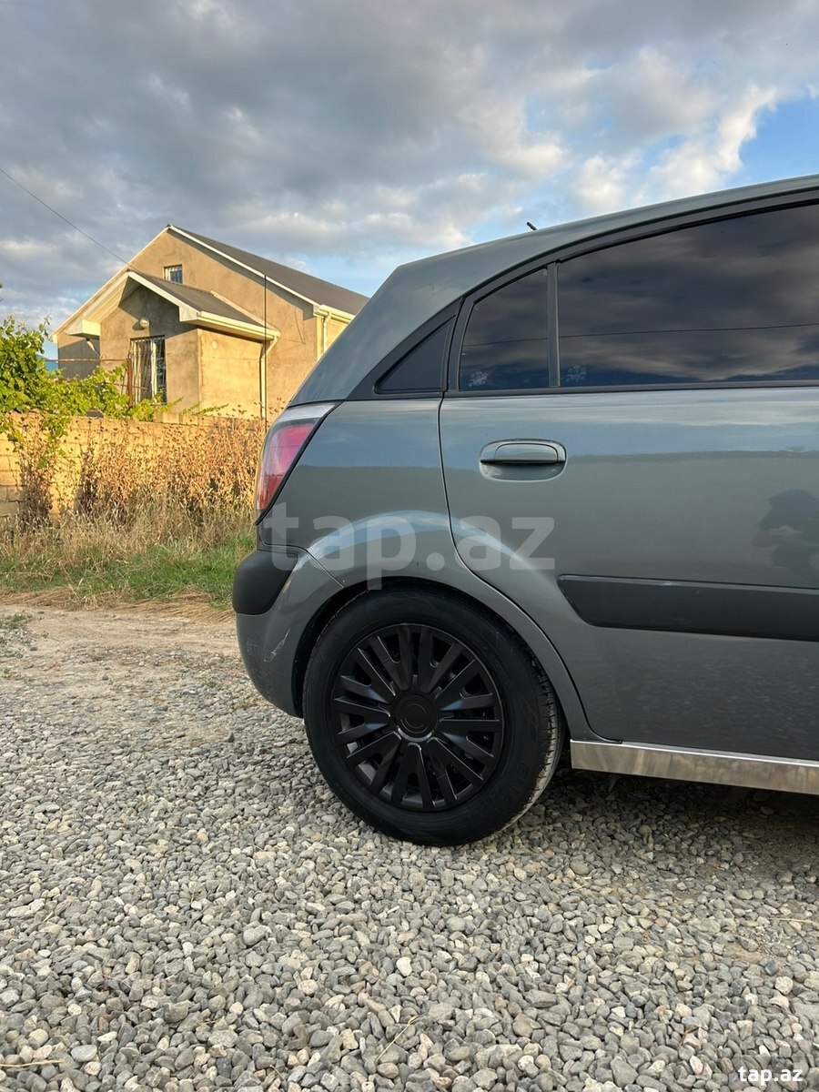 KIA Rio, 2007 il (14)