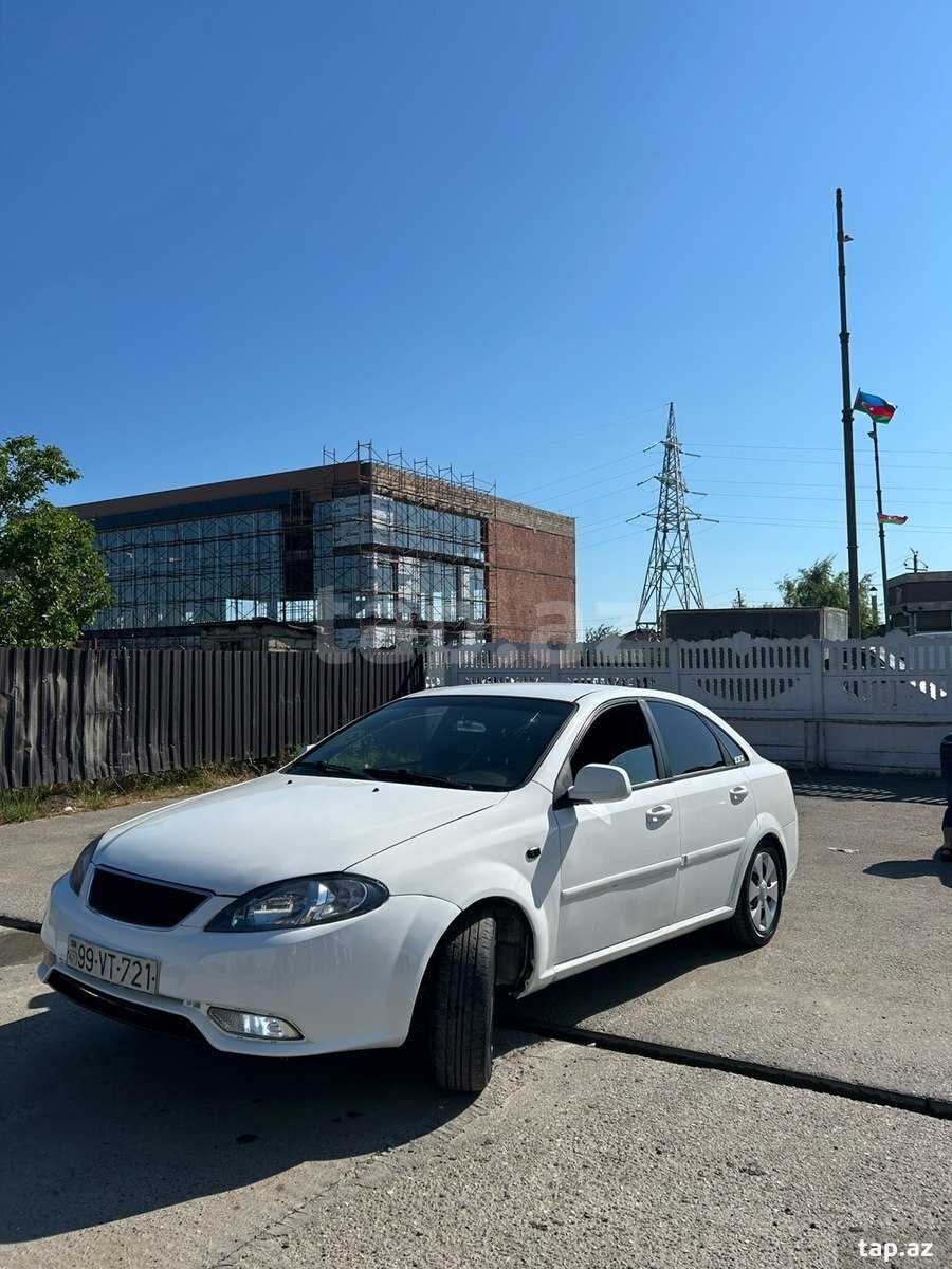 Daewoo Gentra, 2014 il (2)
