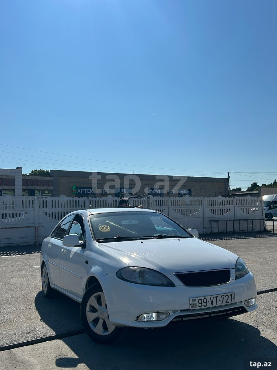Daewoo Gentra, 2014 il (3)