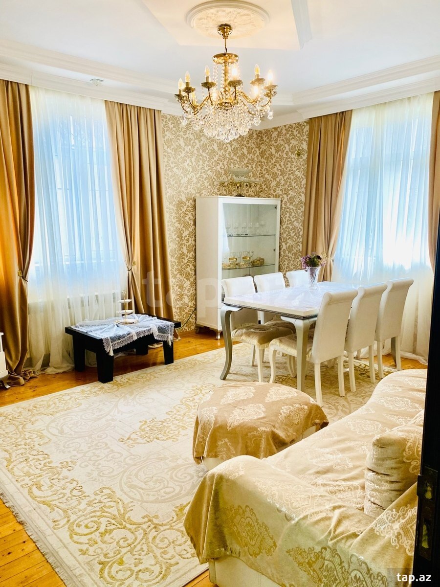 Həyət evi, Biləcəri qəs. (15)