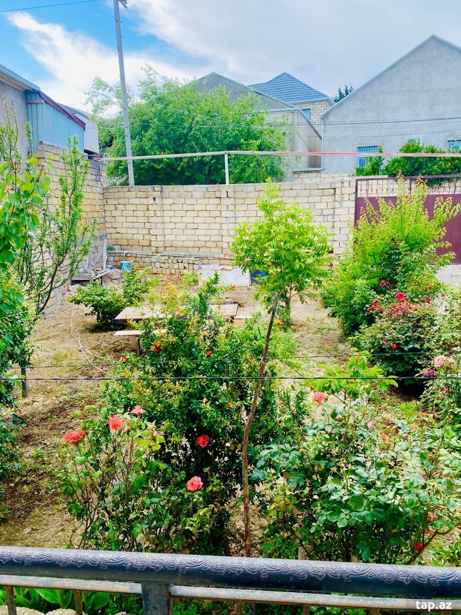 Həyət evi, Biləcəri qəs. (8)