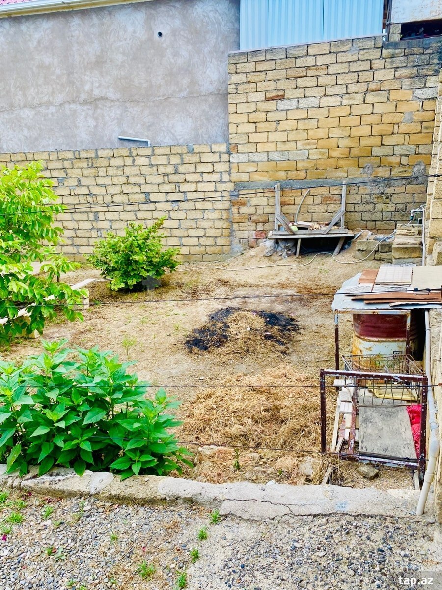 Həyət evi, Biləcəri qəs. (6)
