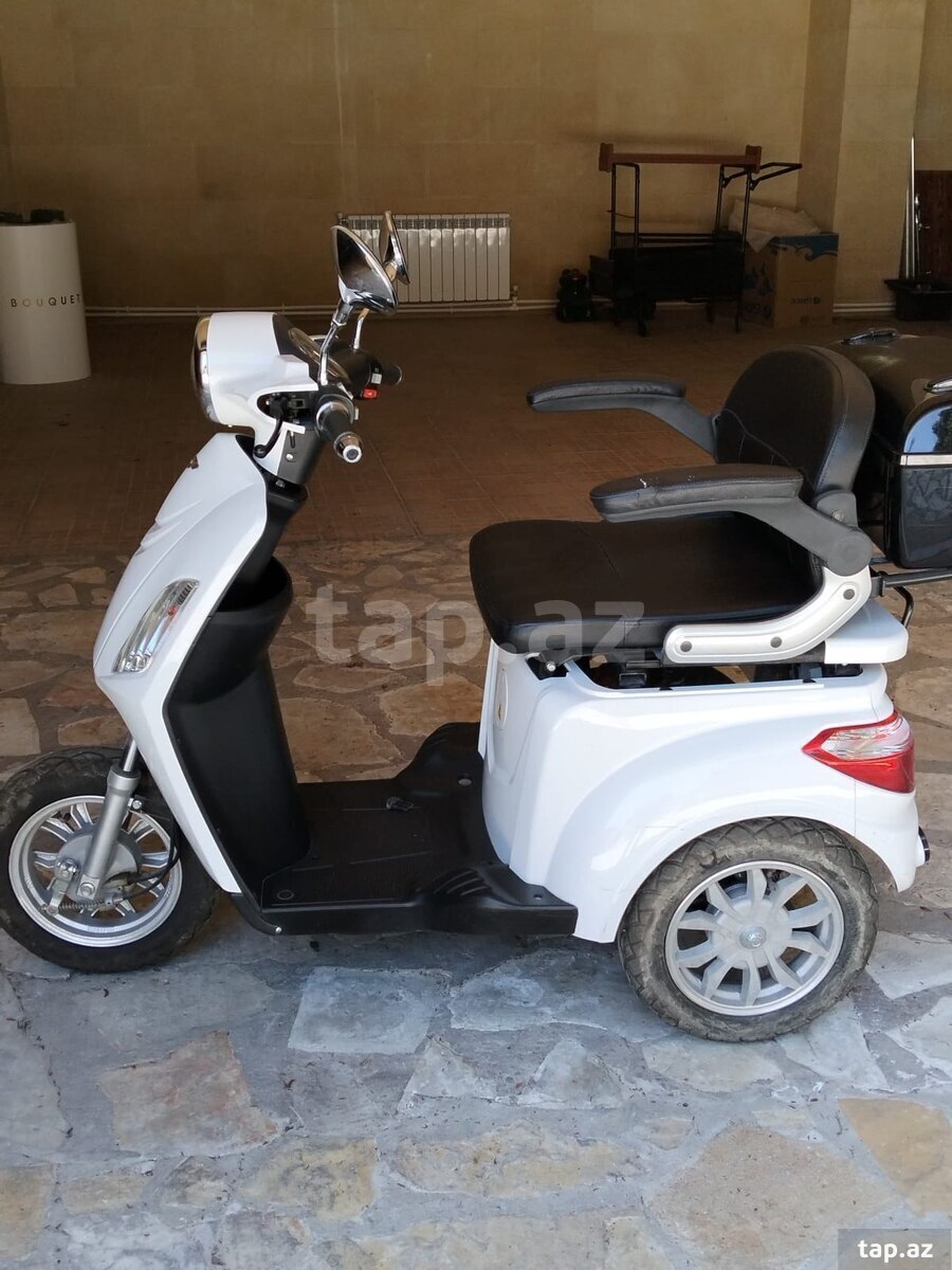Moped, 2024 il