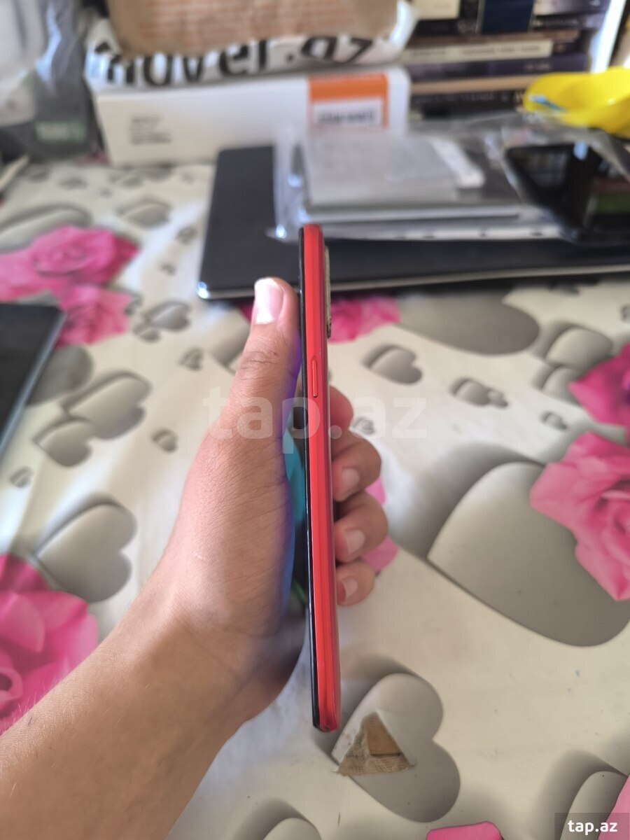 Realme C3 Blazing Red 64GB/3GB (3)