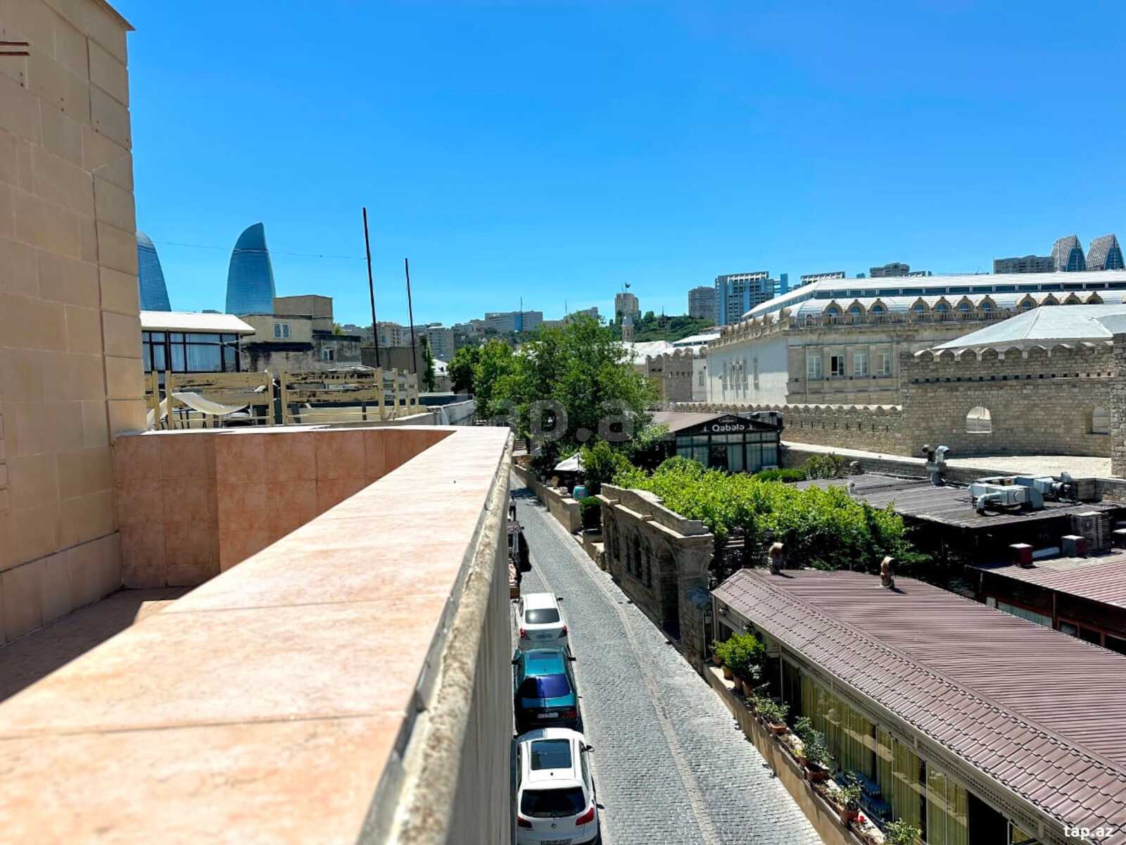 3-otaqlı mənzil kirayə verilir, Kiçik Qala küç., 150 m²