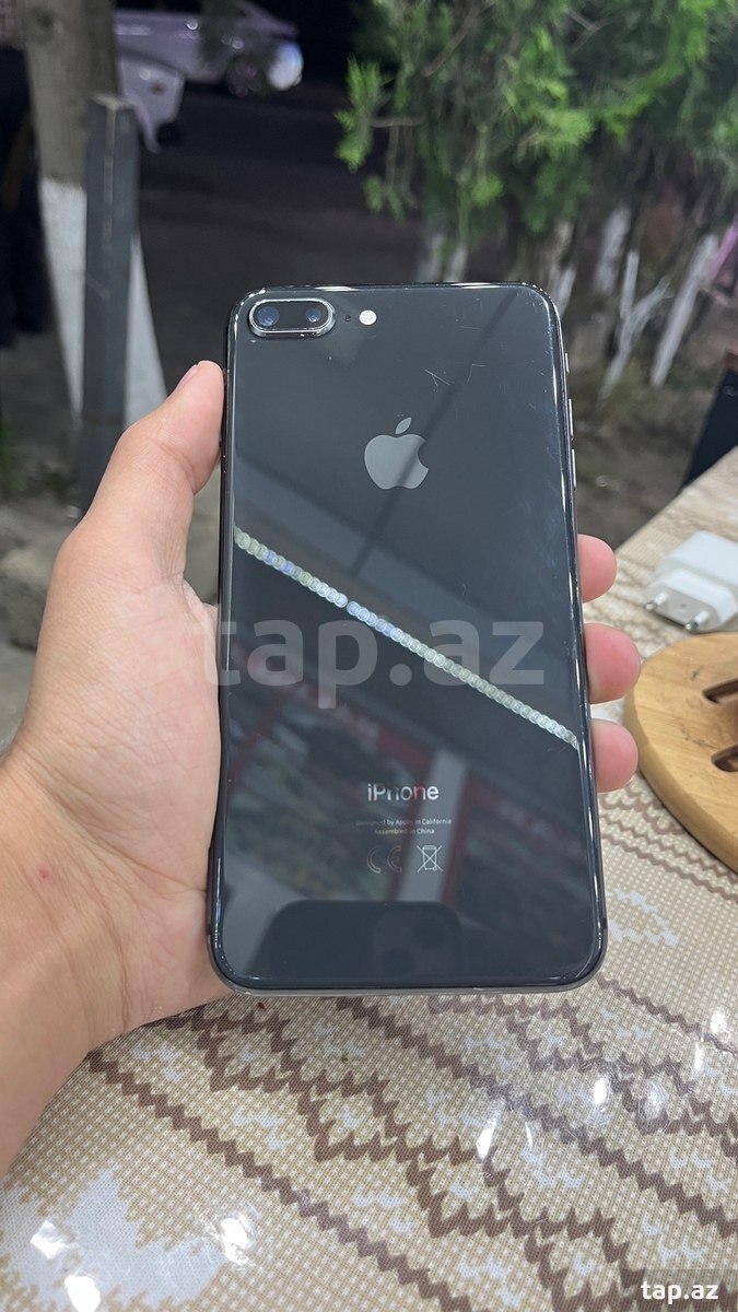 Apple iPhone 8 Plus Space Gray 256GB (4)