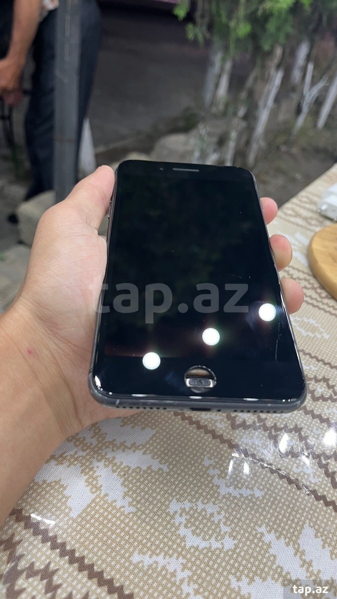 Apple iPhone 8 Plus Space Gray 256GB (3)