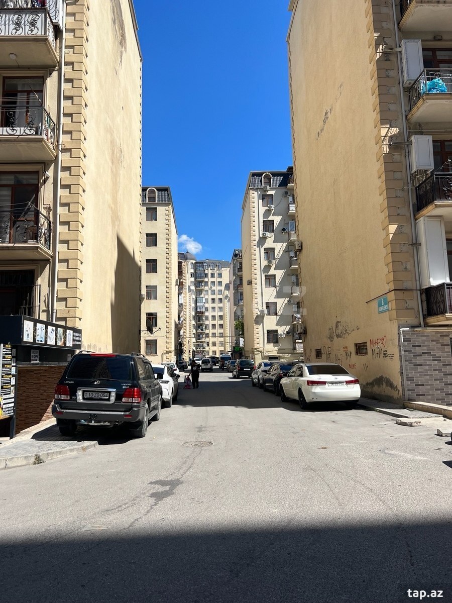 6 sot torpaq sahəsi, Xırdalan ş. (6)