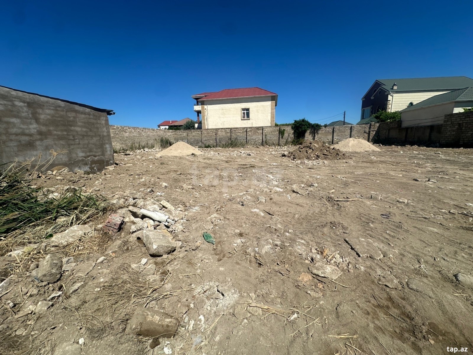 Land for sale, Baku