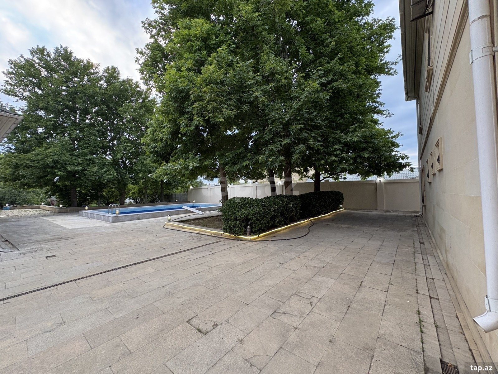 Bağ evi kirayə verilir, Novxanı qəs. (3)