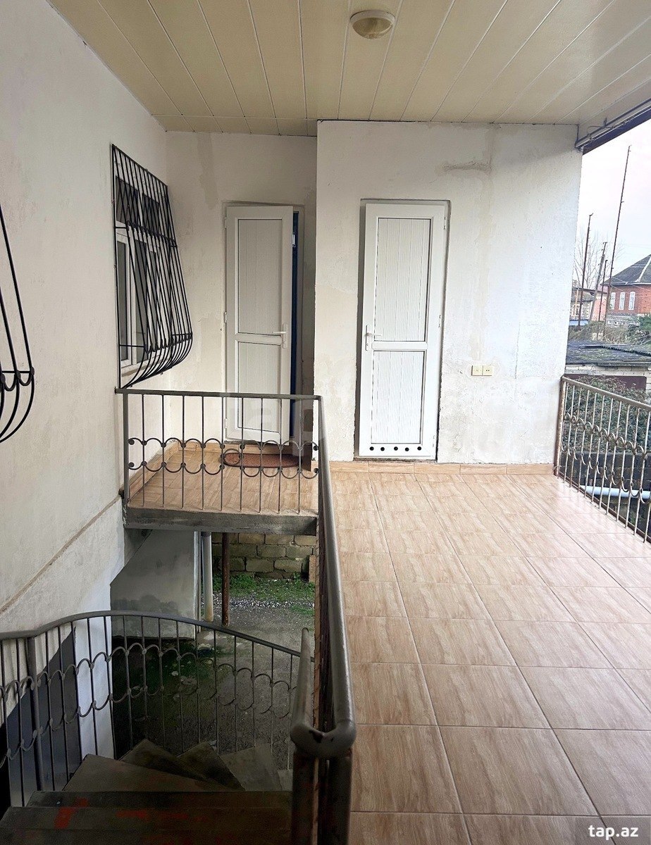 Həyət evi, Ziya Bünyadov küç. (5)