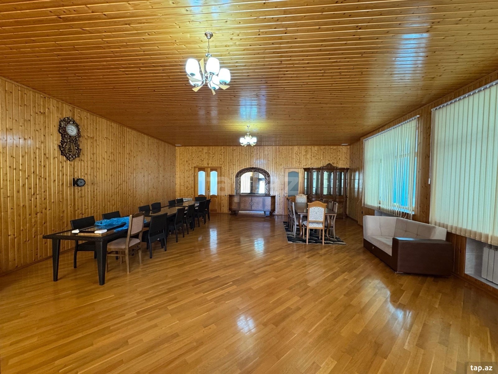 Bağ evi, Novxanı qəs.