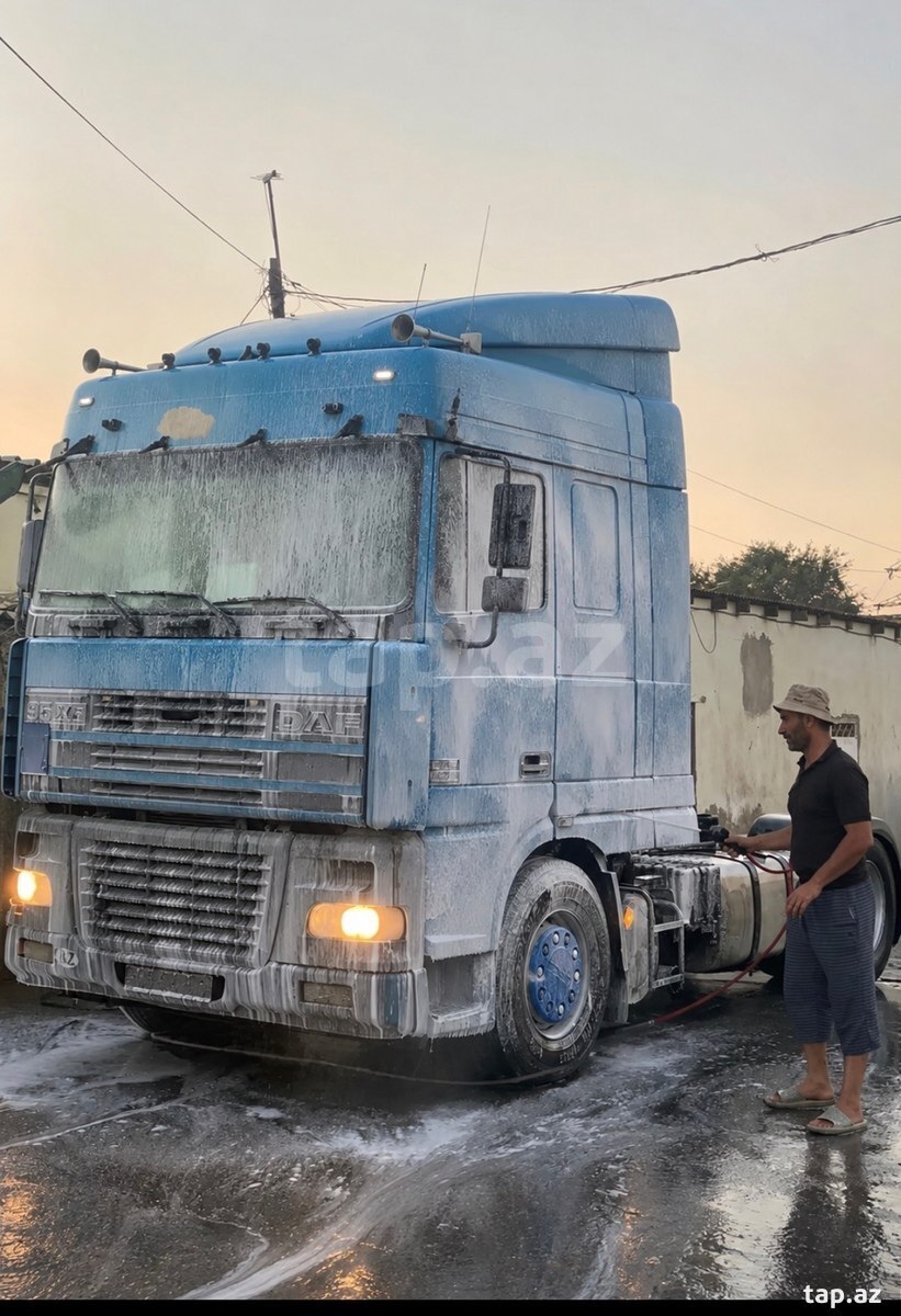 DAF, 2001 il