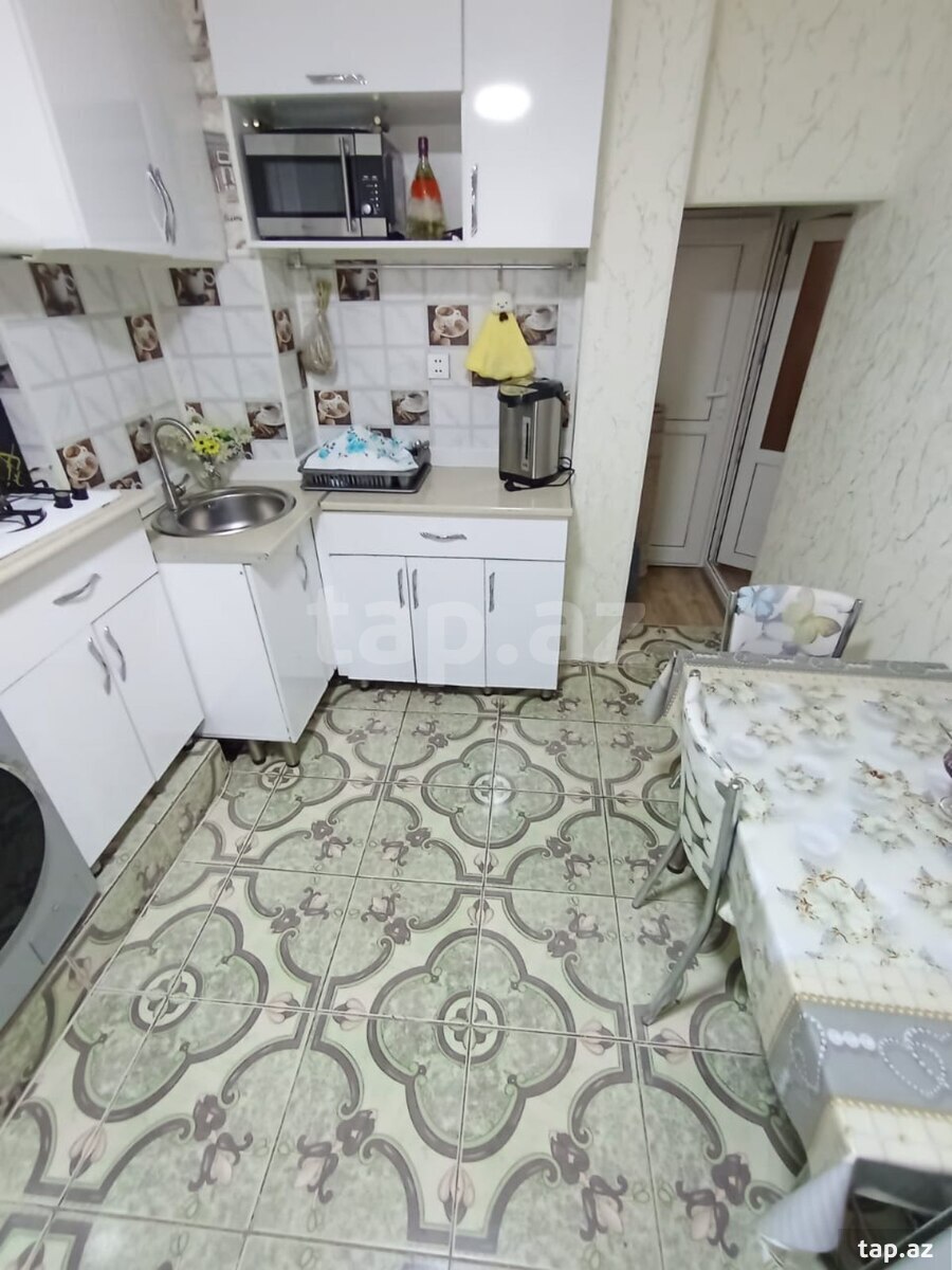4-otaqlı mənzil, Gəncə ş., 70 m²