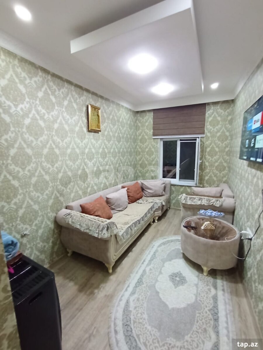 4-otaqlı mənzil, Gəncə ş., 70 m²