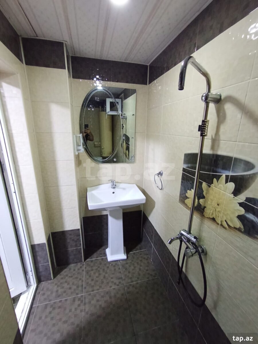 4-otaqlı mənzil, Gəncə ş., 70 m²