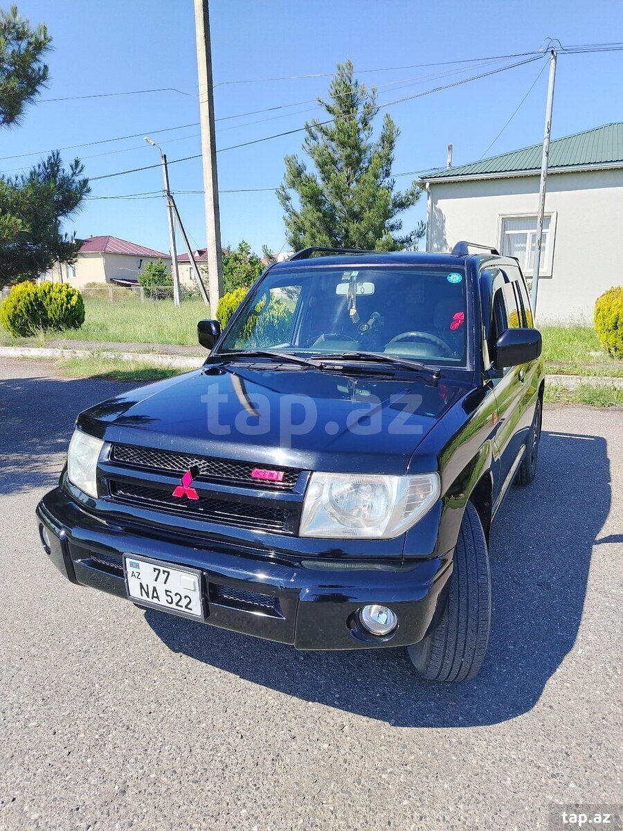 Mitsubishi Pajero io, 1999 il (2)