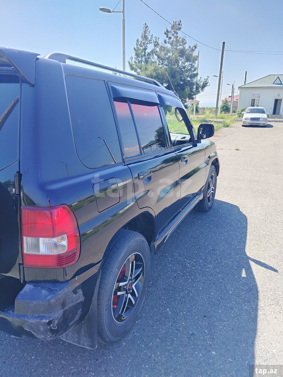 Mitsubishi Pajero io, 1999 il (7)