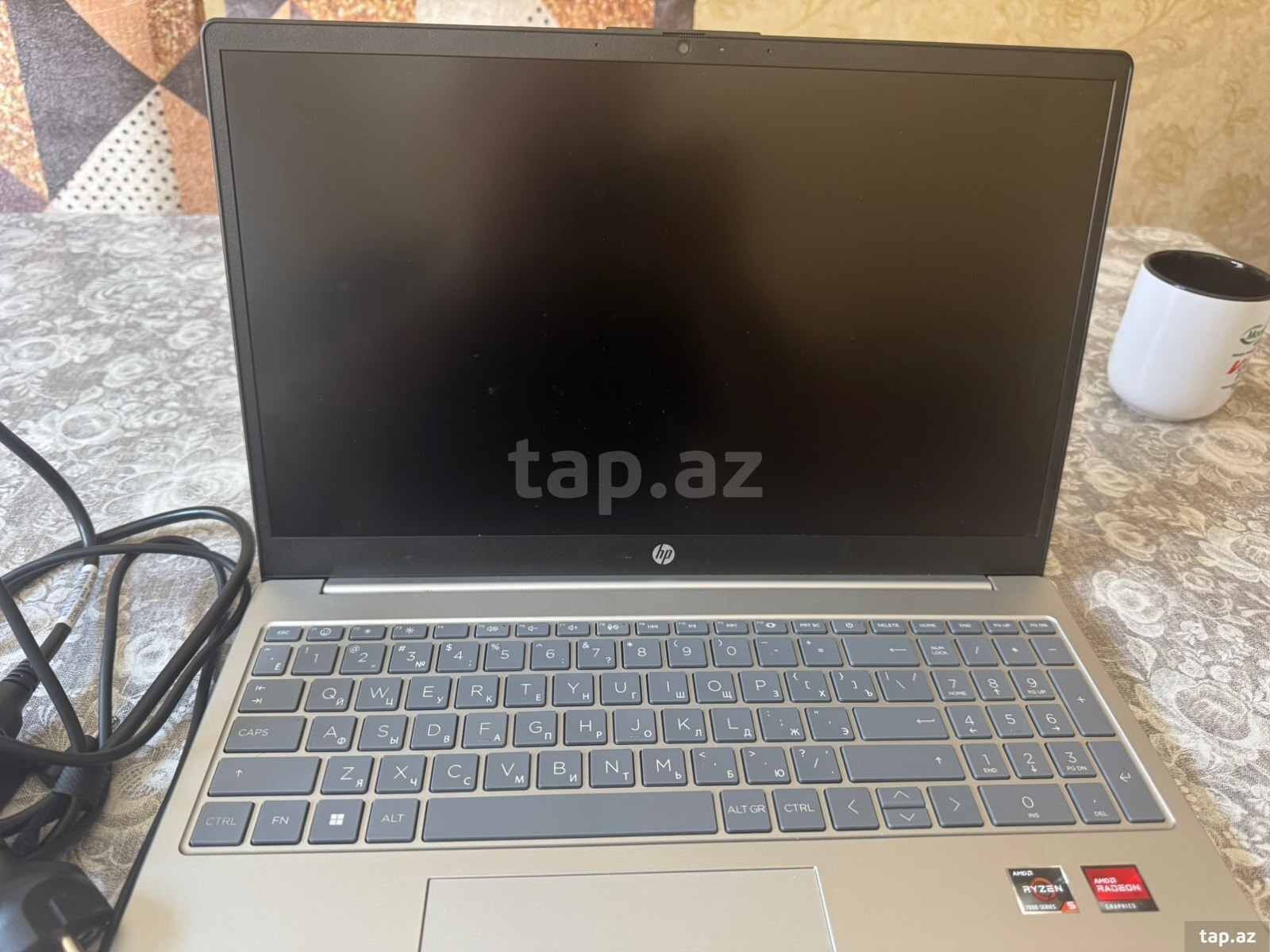 Noutbuk HP 16 RAM 512 SSD (2)