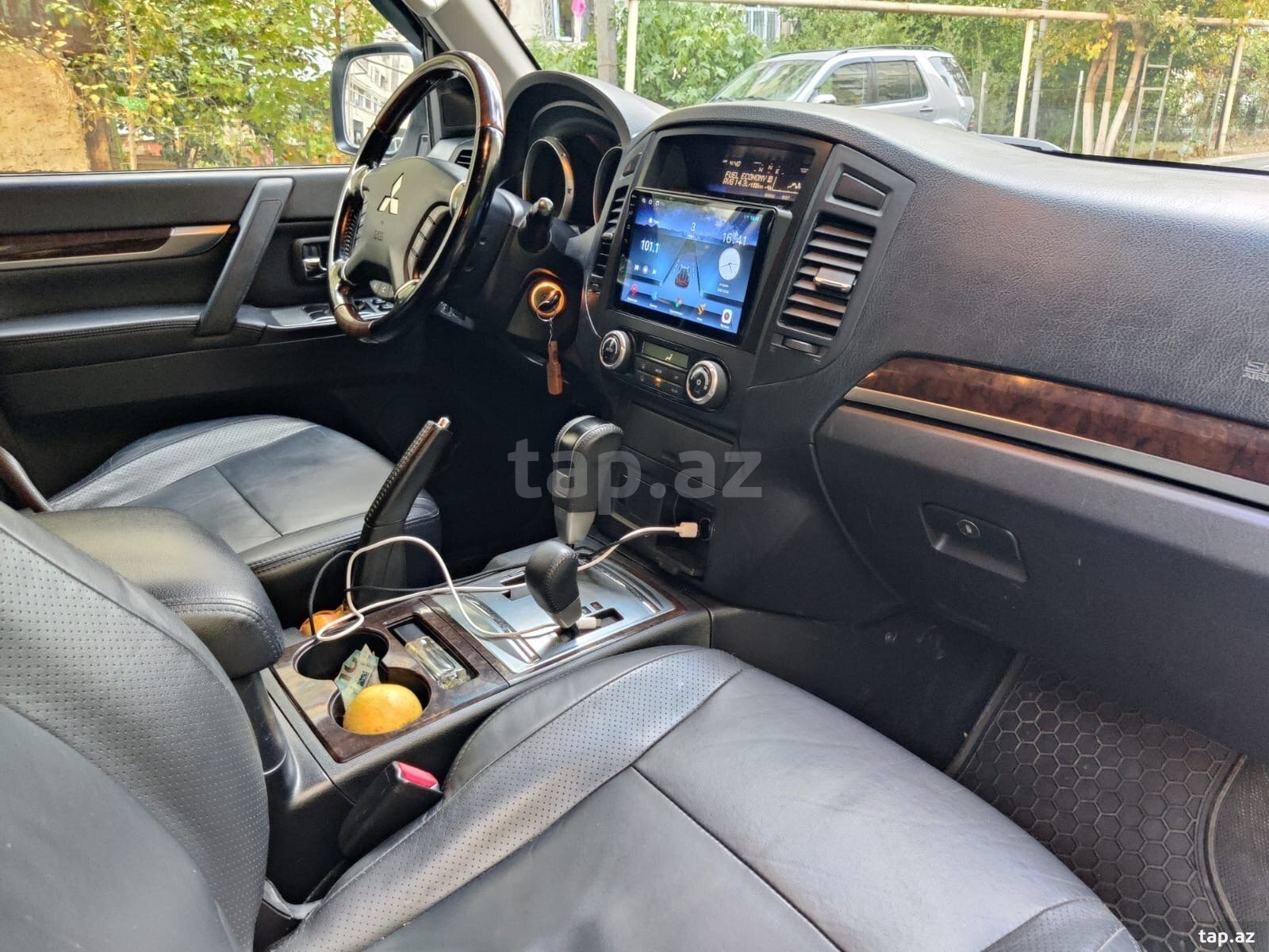 Mitsubishi Pajero, 2011 il (3)