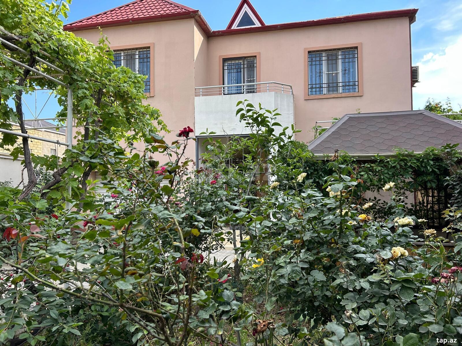 Bağ evi, Rəşid Behbudov küç.