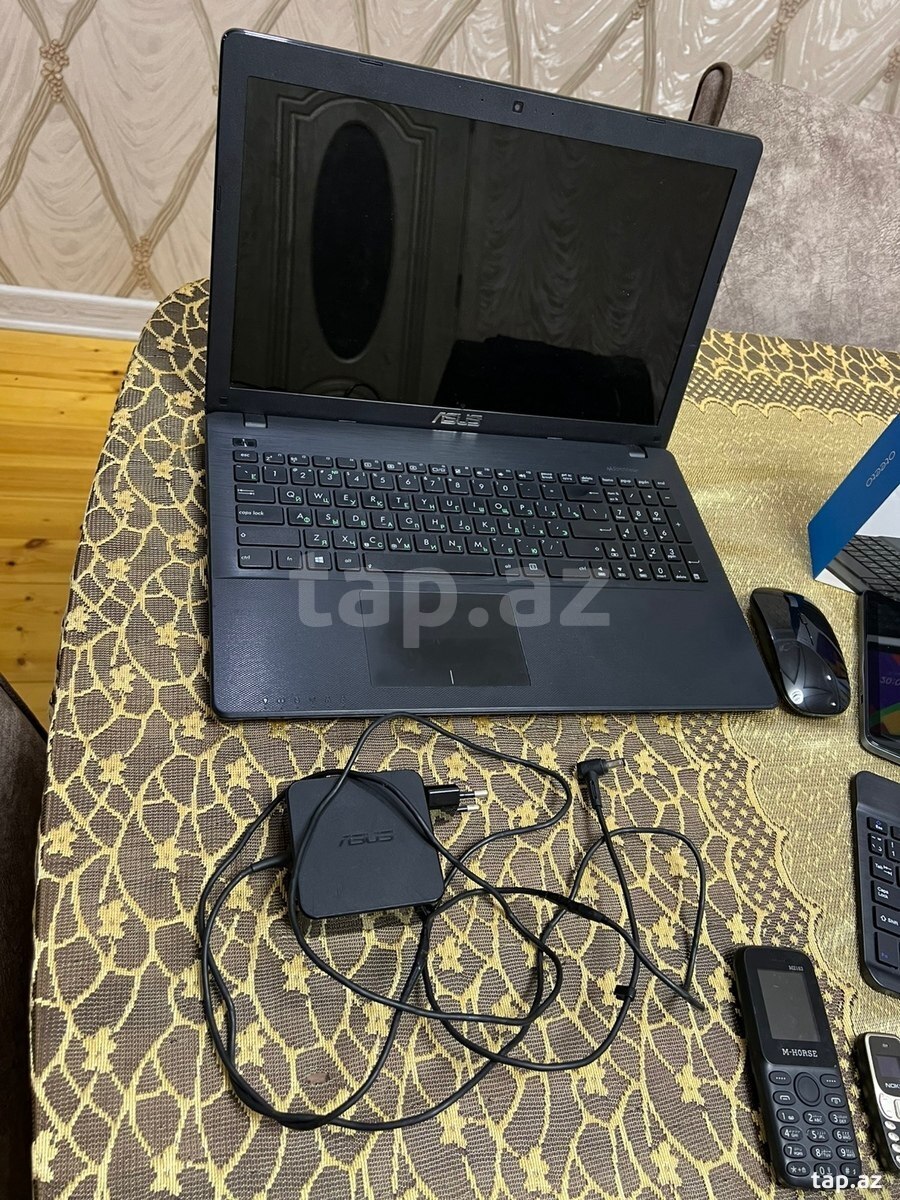 Noutbuk Asus
