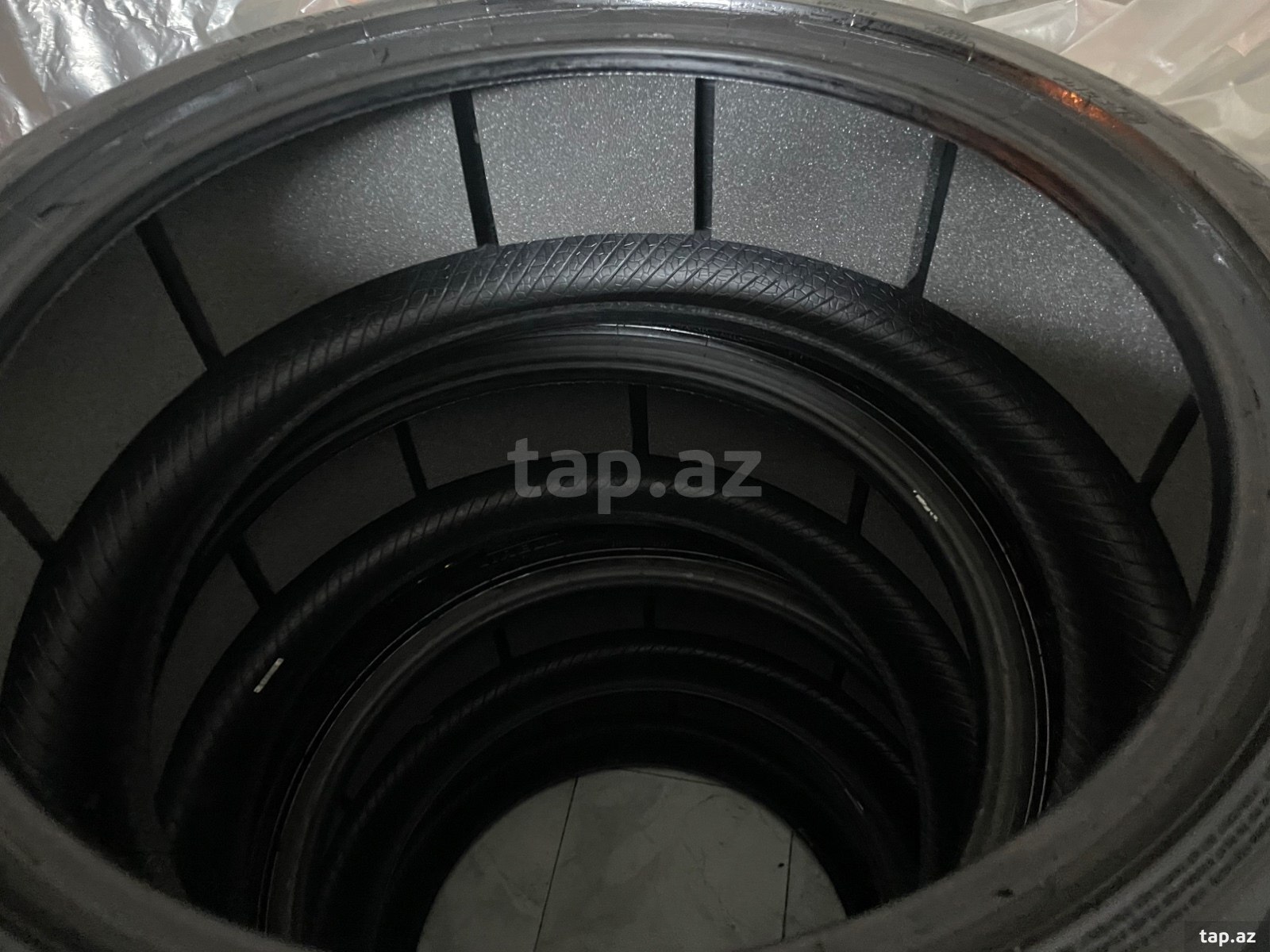 Range Rover 2024 şinləri (4)