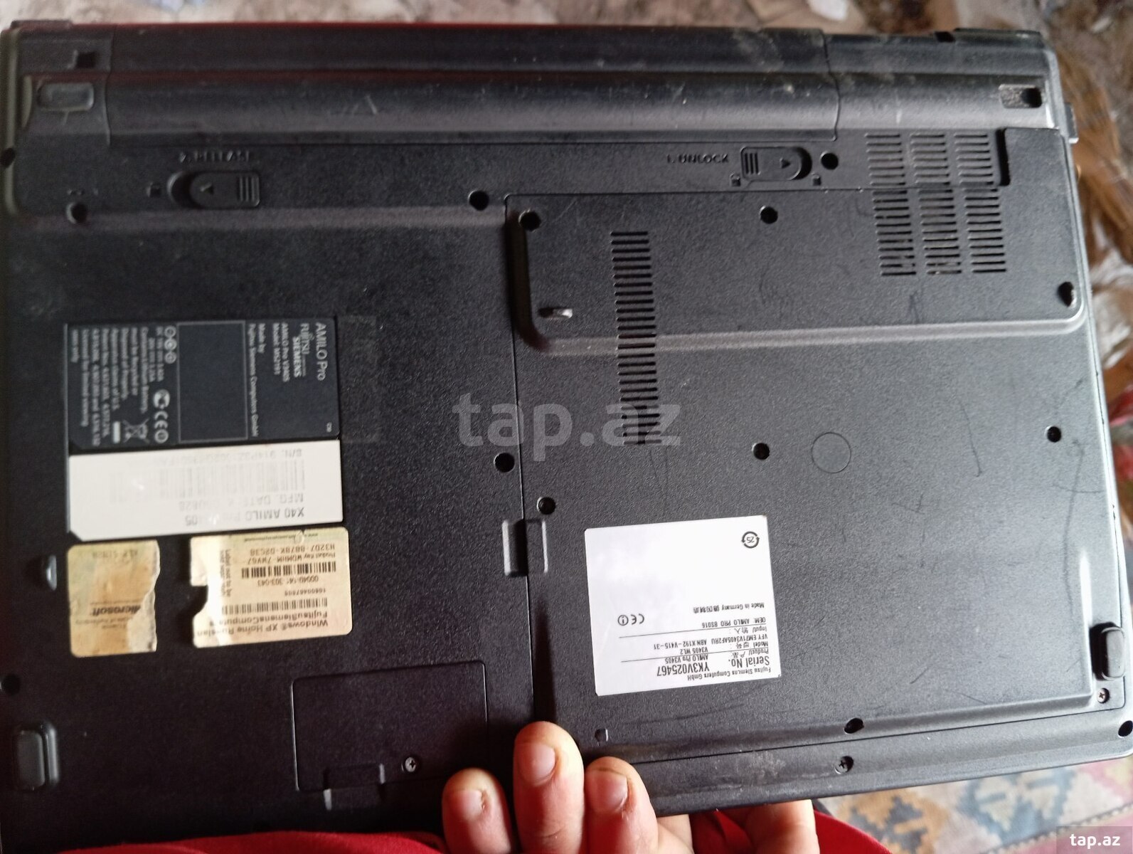 Noutbuk Fujitsu-Siemens (4)