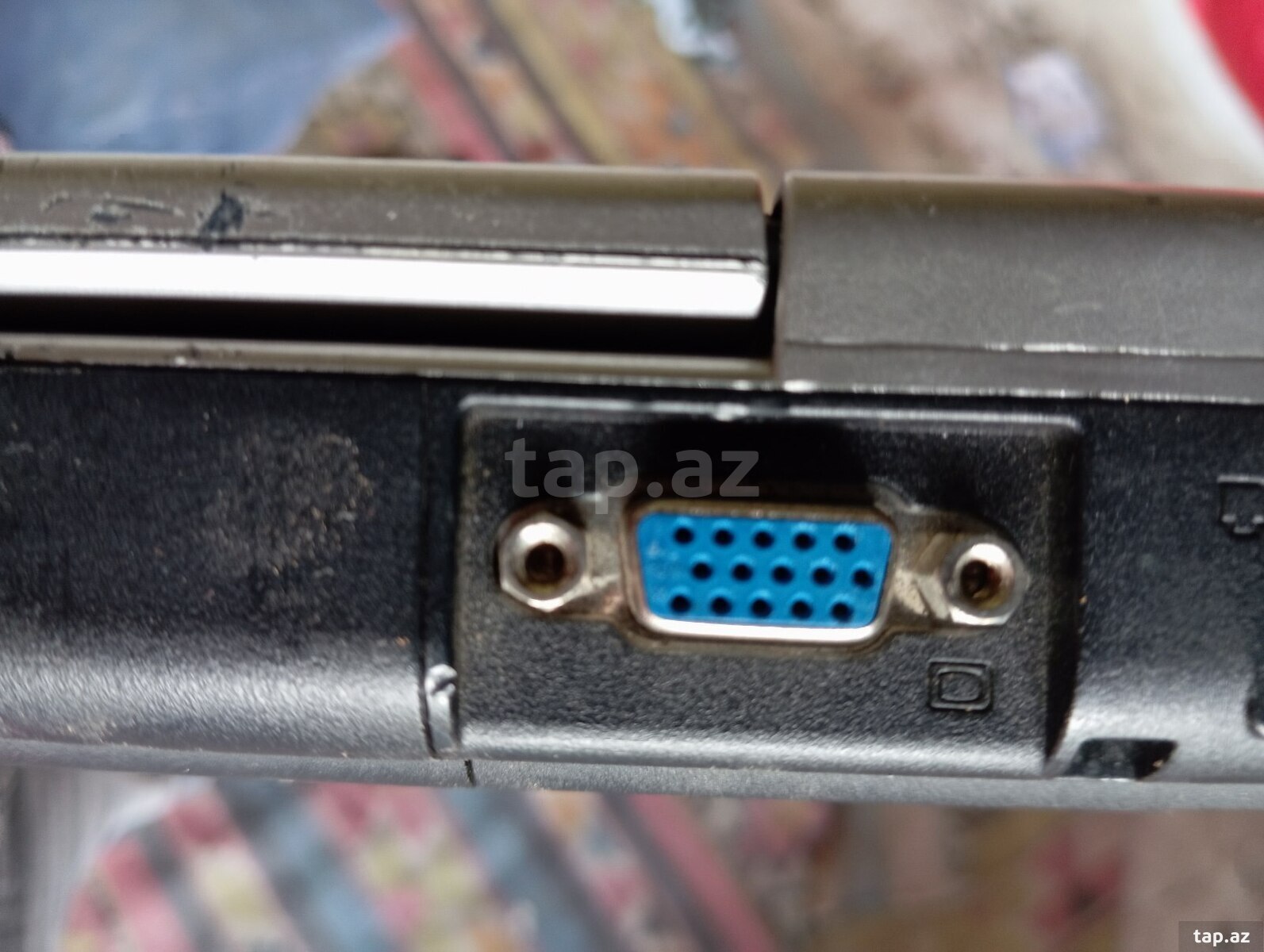 Noutbuk Fujitsu-Siemens (5)