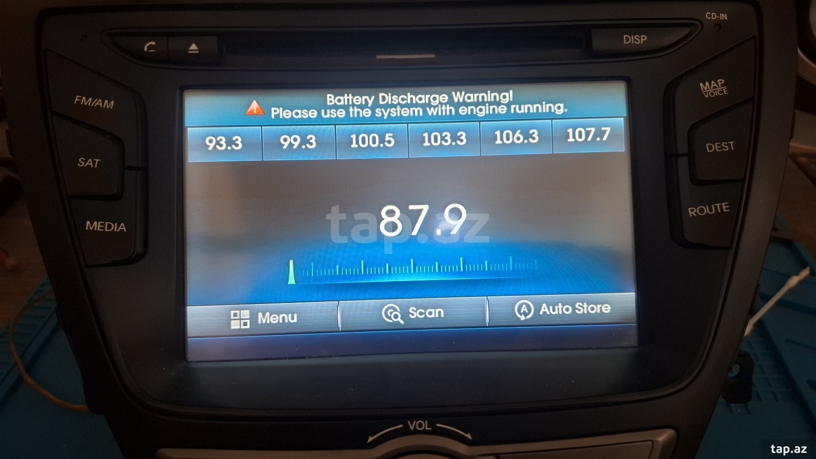 Hyundai Elantra 2015 monitoru (3)