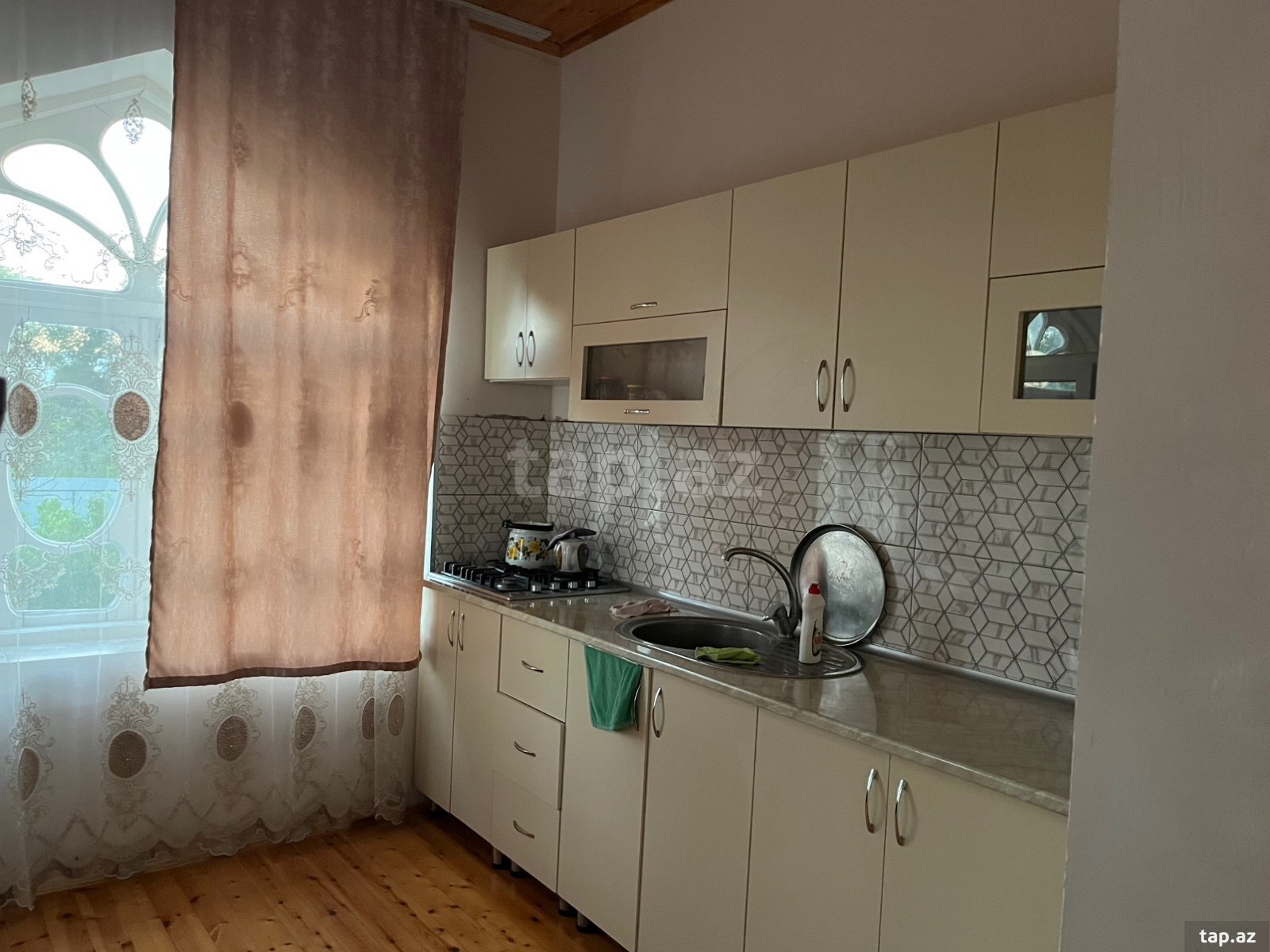 Həyət evi kirayə verilir, Lənkəran ş. (5)