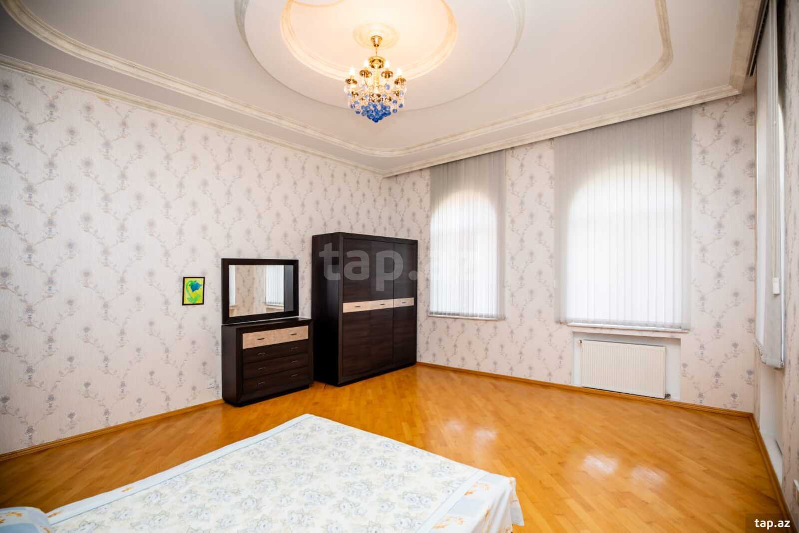 Villa, Badamdar qəs. (10)