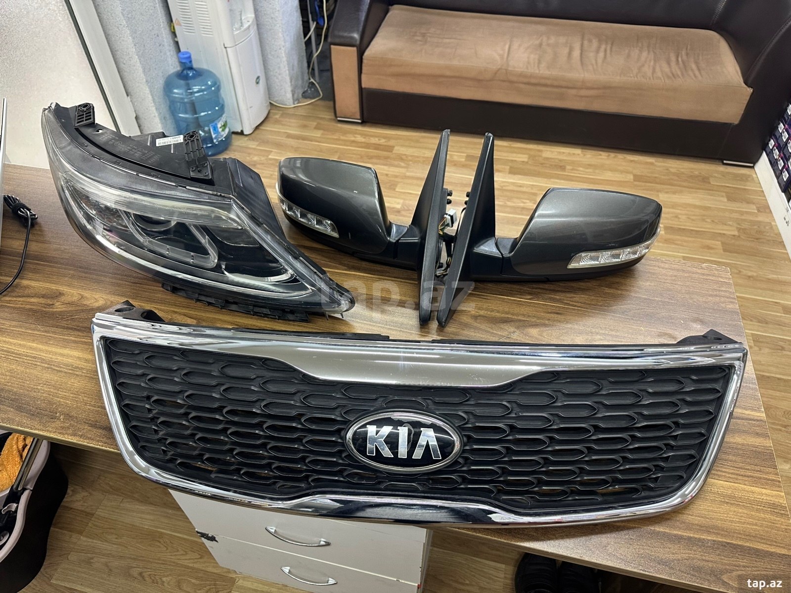 Kia Sorento 2013 radiator barmaqlığı, güzgüsü, farası