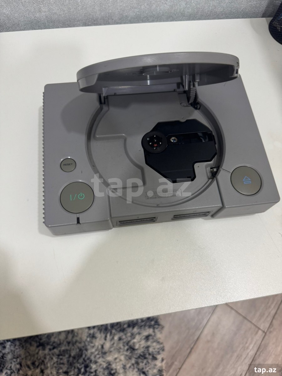 Sony PlayStation 1 (2)