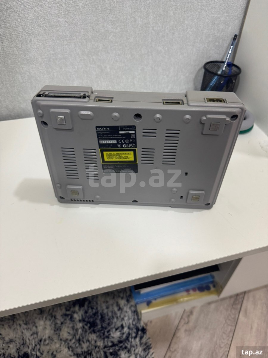 Sony PlayStation 1 (3)