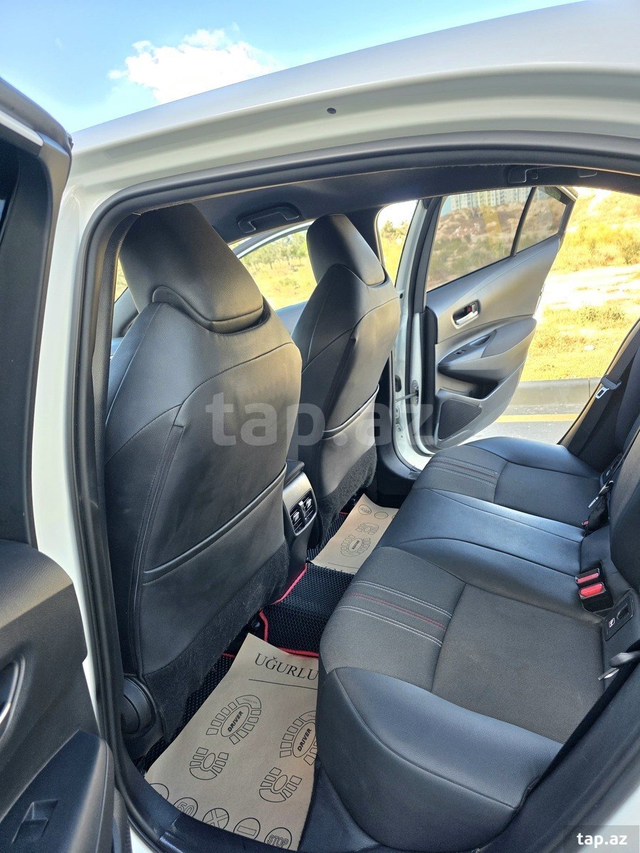 Toyota Corolla, 2021 il (8)