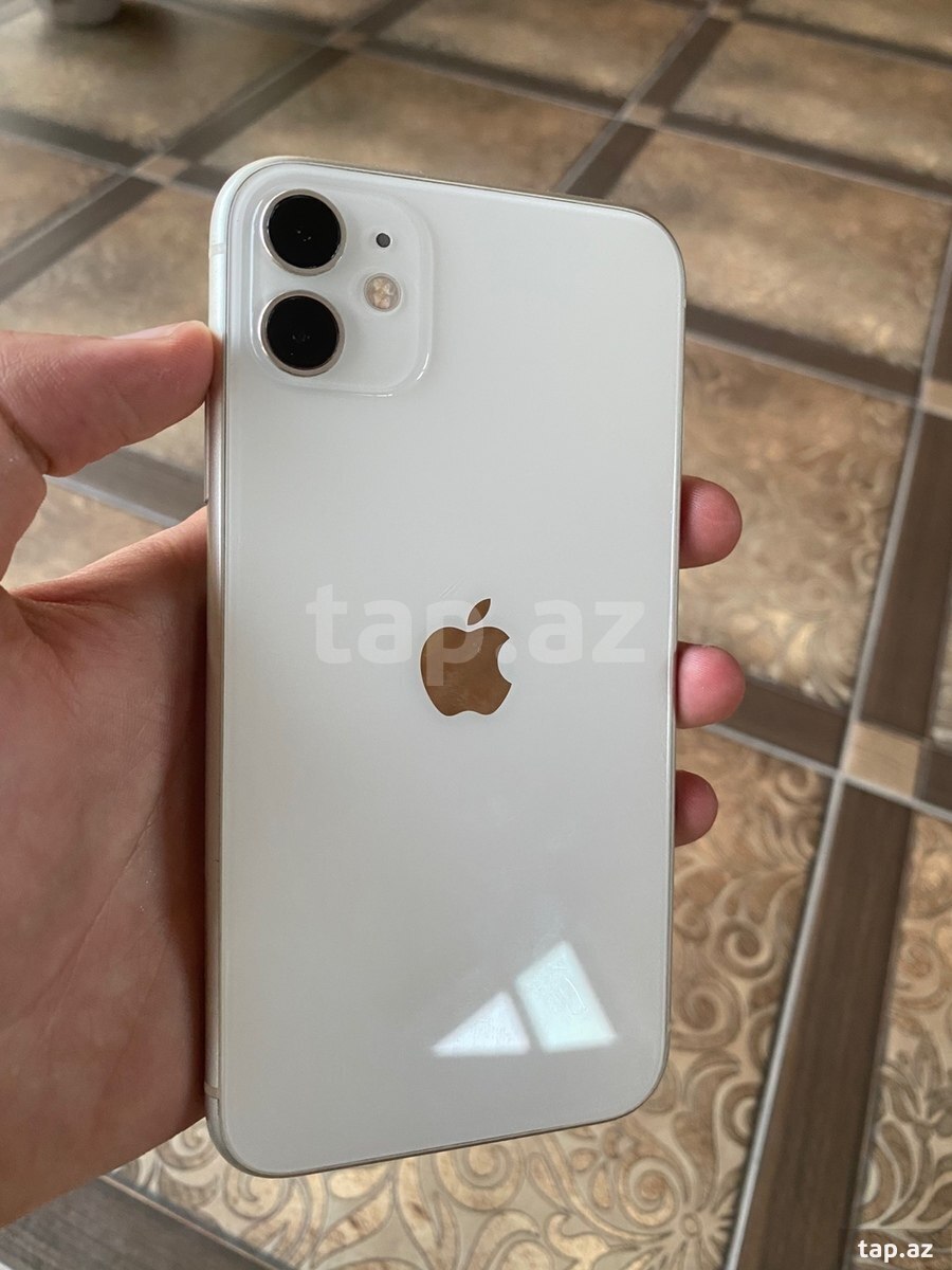 Apple iPhone 11 White 128GB/4GB (3)