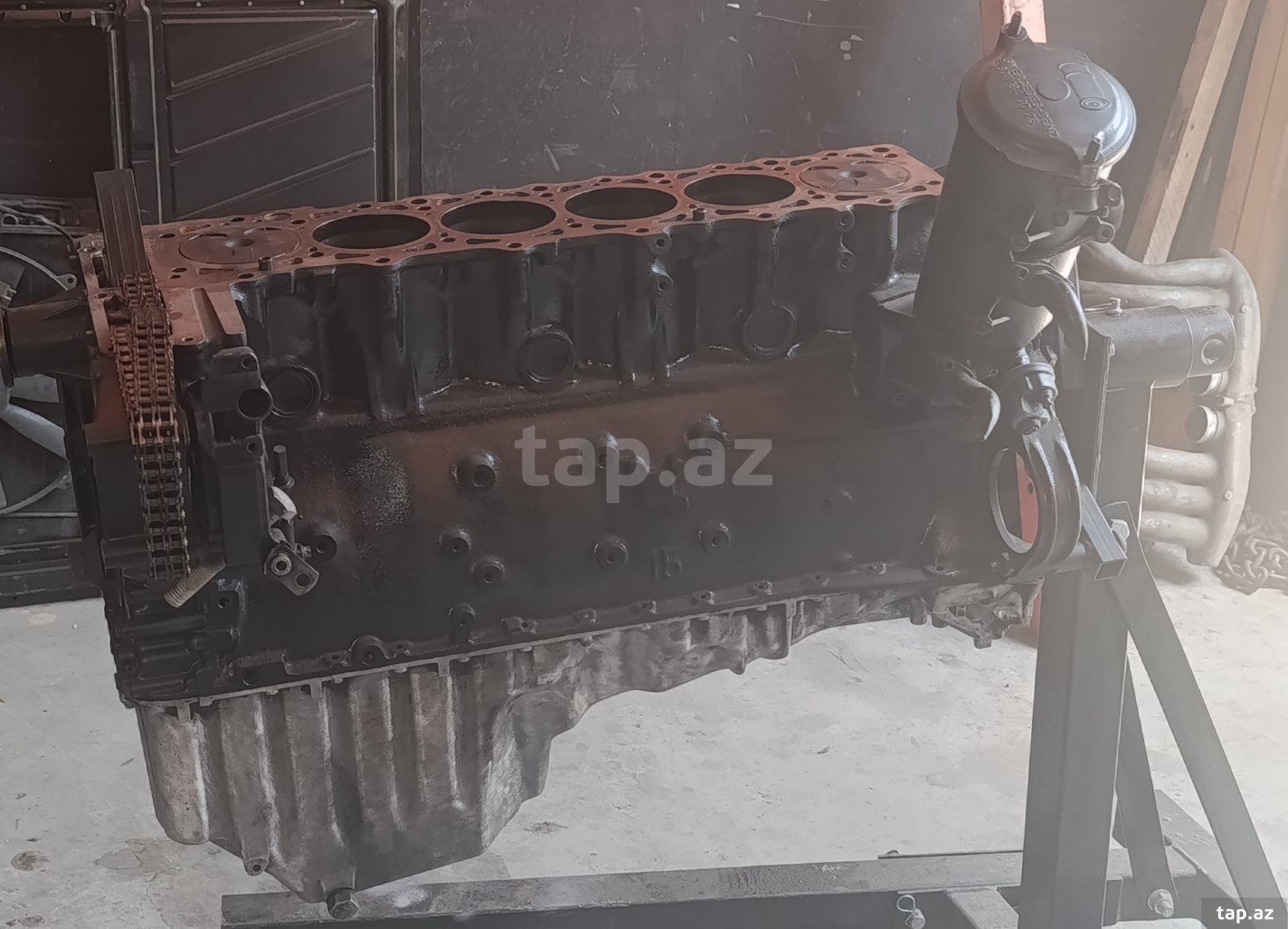 Mercedes OM606 yağ nasosu və karteri