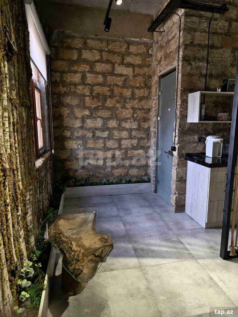 Ofis icarəyə verilir, Amay Ticarət Mərkəzi (9)