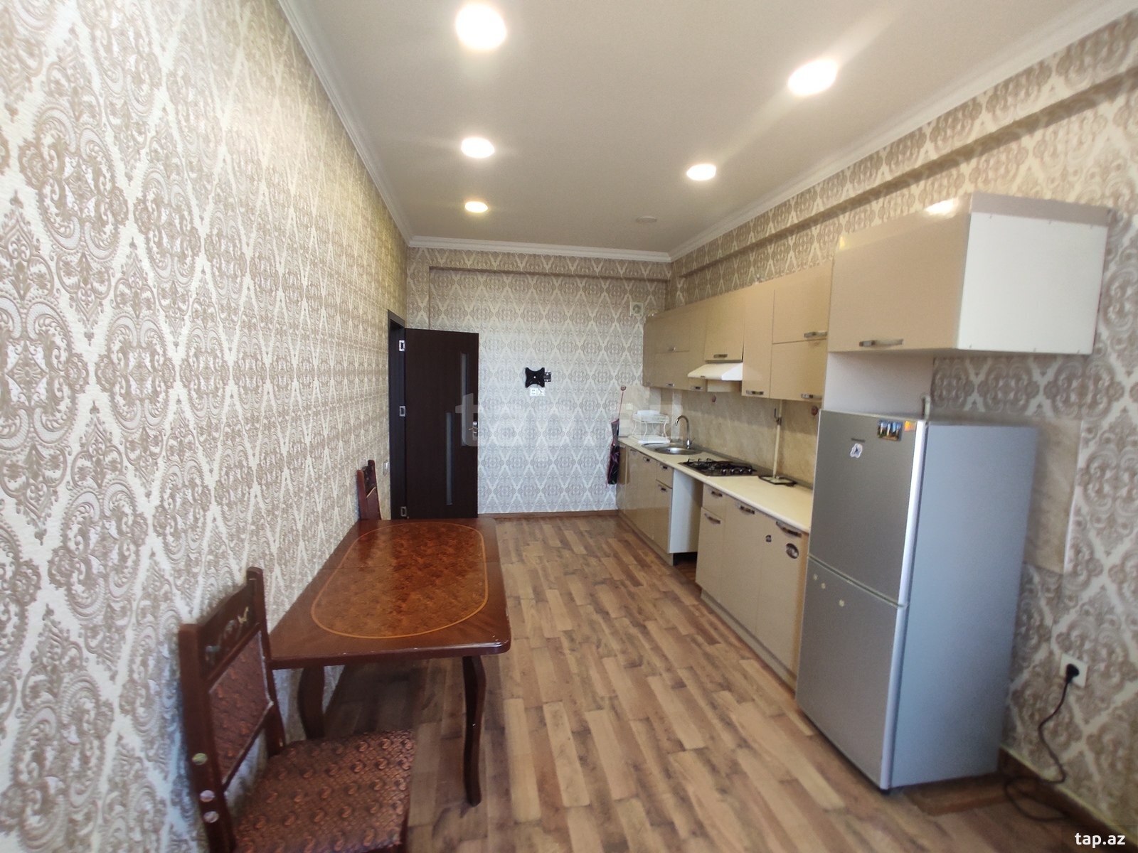 2-otaqlı yeni tikili kirayə verilir, 20 Yanvar küç. 6, 75 m² (14)