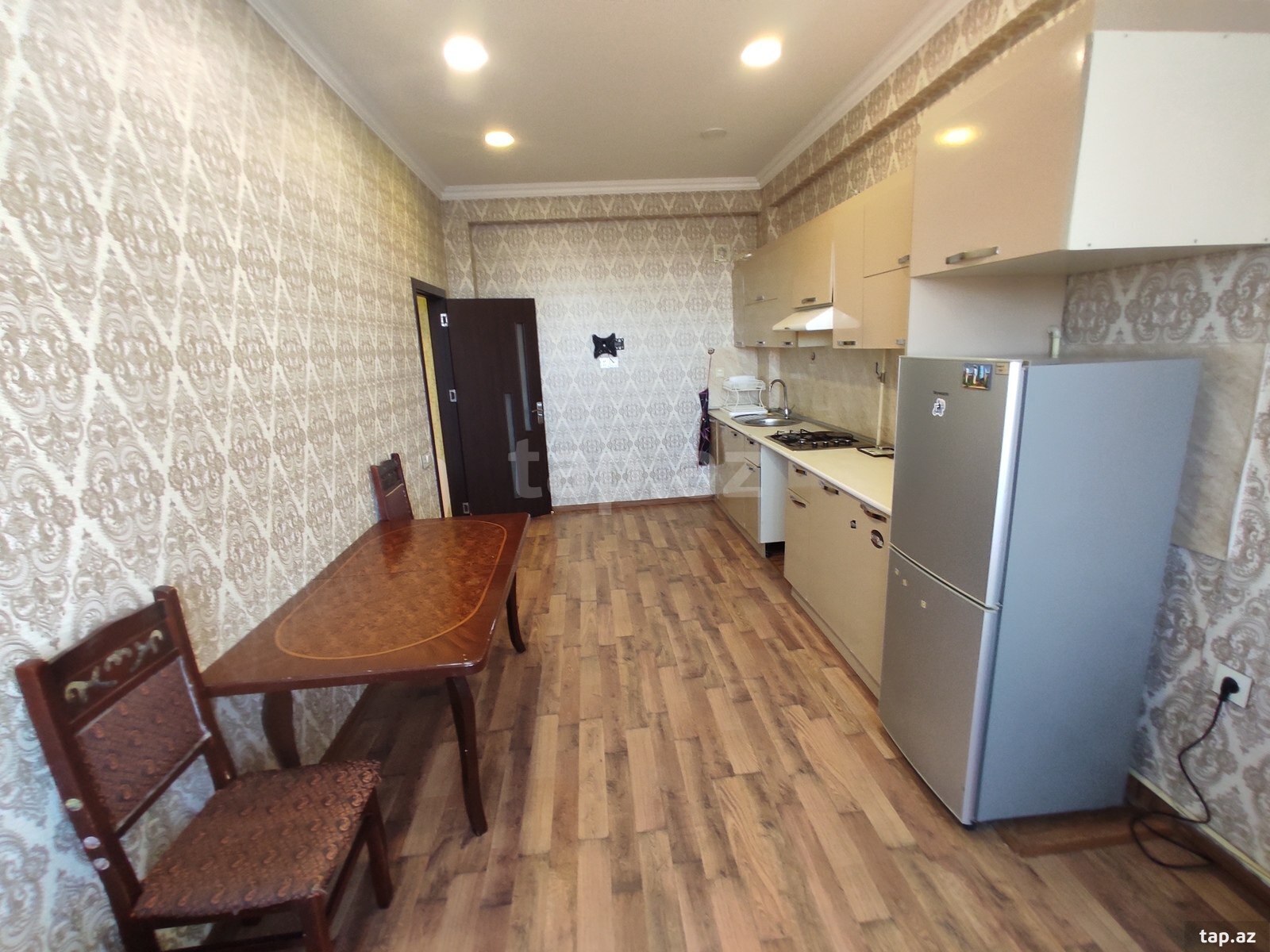 2-otaqlı yeni tikili kirayə verilir, 20 Yanvar küç. 6, 75 m² (8)